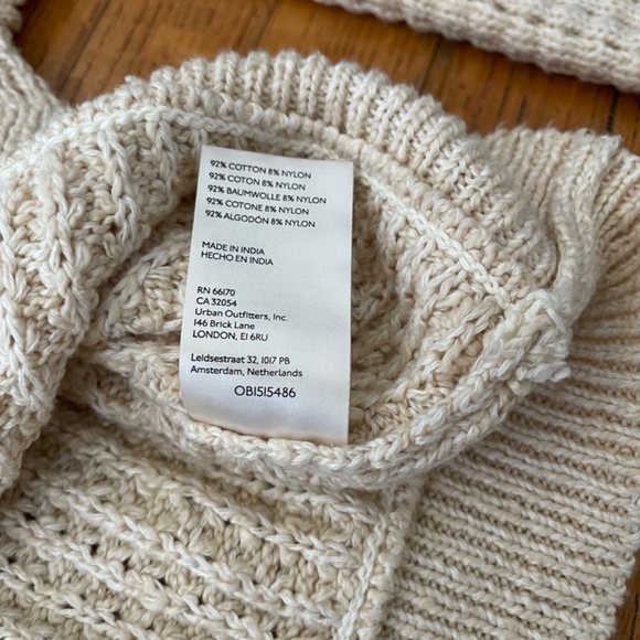 EUC FREE PEOPLE Micah Cardi Sweater Ivory Wooden Toggle Button Women’s Sz Small - Picture 6 of 8